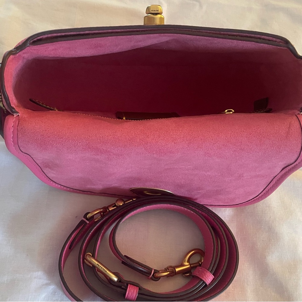 Pink Leather COACH Crossbody Bag NWT in mint condition. - Picture 12 of 14
